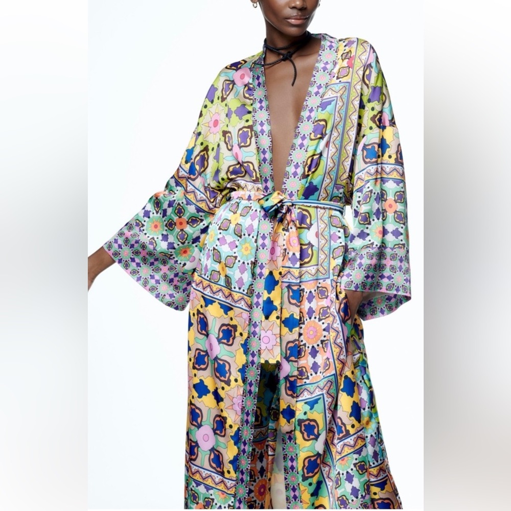 NWT ZARA satin kimono robe multicolor XS